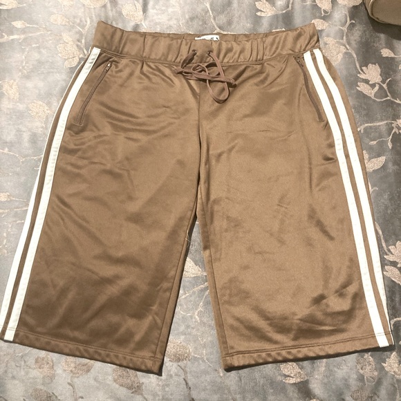 JUICY COUTURE Brown With baby blue striped Long Polyester Shorts With Pockets - Picture 1 of 5